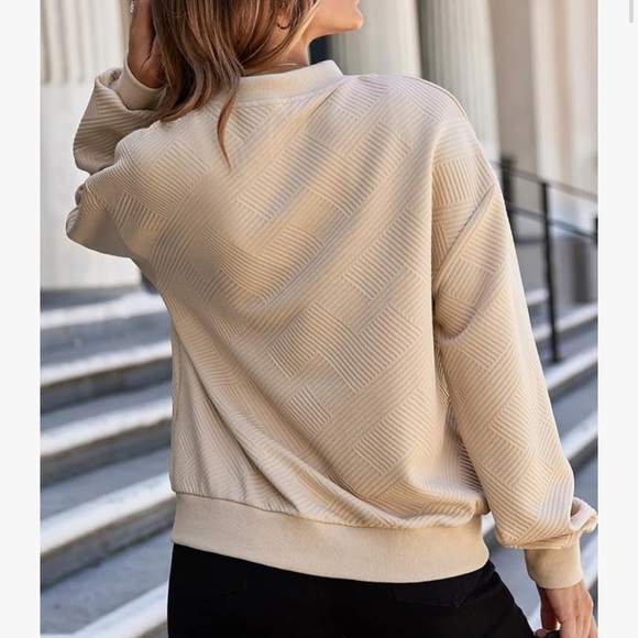 Cream Textured Zip-Up Jacket - Picture 4 of 6